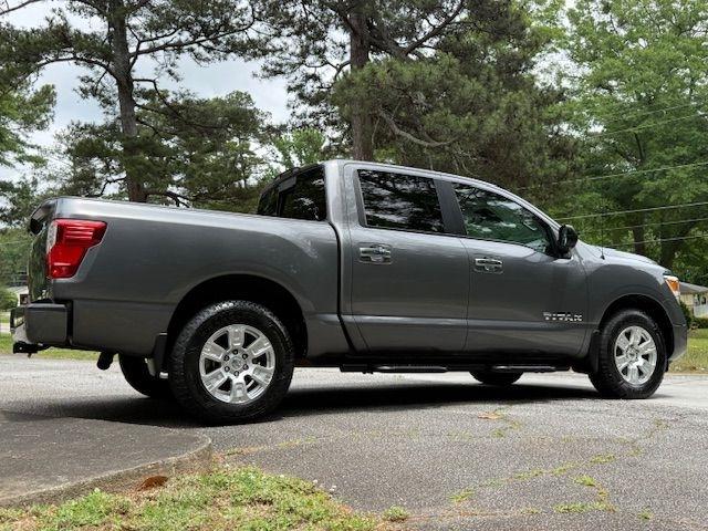 Nissan Titan SV Crew Cab 2WD 2021