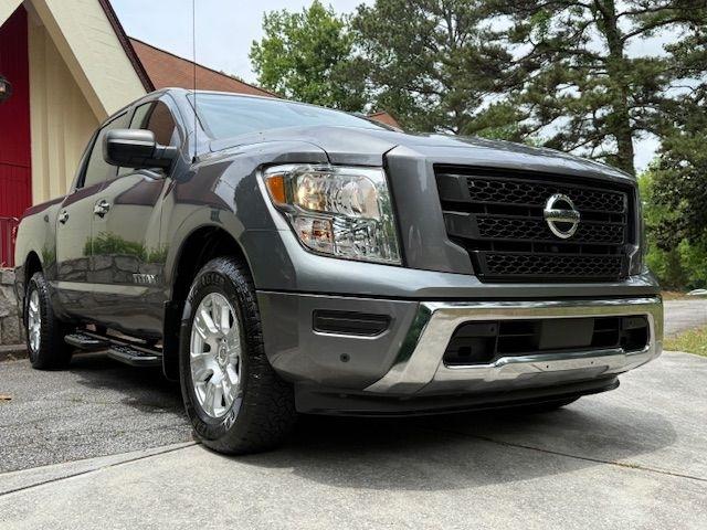 Nissan Titan SV Crew Cab 2WD 2021