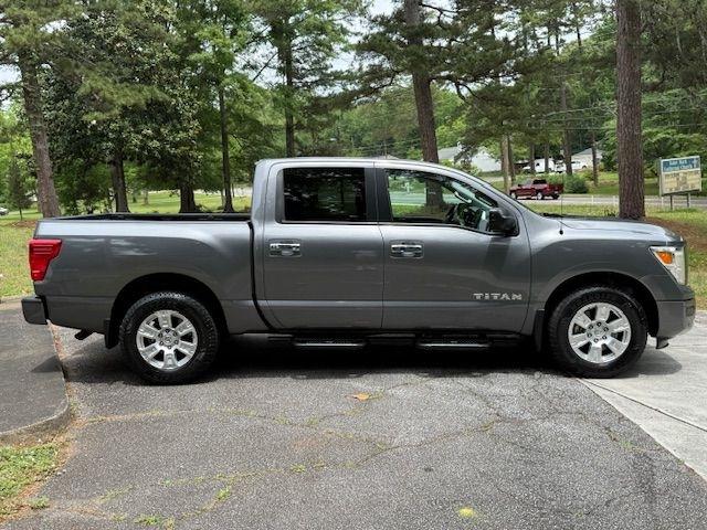 Nissan Titan SV Crew Cab 2WD 2021