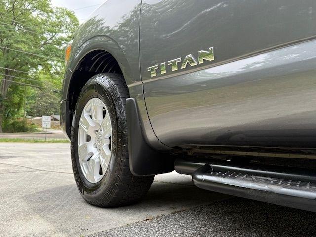 Nissan Titan SV Crew Cab 2WD 2021