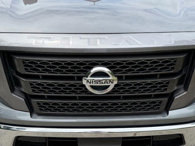 Nissan Titan SV Crew Cab 2WD 2021
