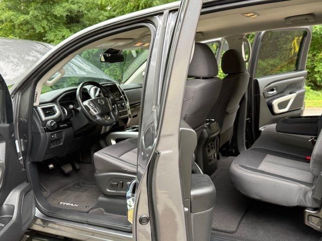 Nissan Titan SV Crew Cab 2WD 2021