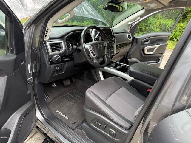 Nissan Titan SV Crew Cab 2WD 2021