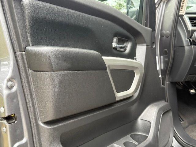 Nissan Titan SV Crew Cab 2WD 2021