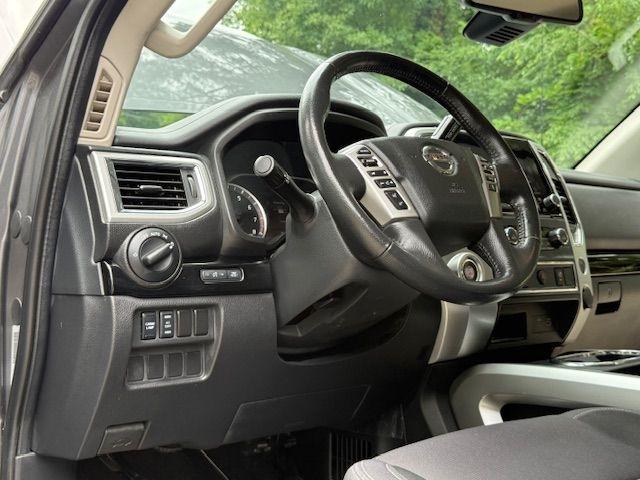 Nissan Titan SV Crew Cab 2WD 2021
