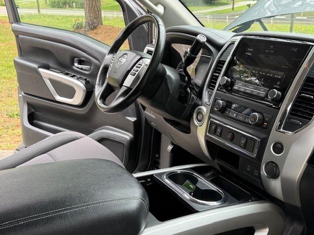 Nissan Titan SV Crew Cab 2WD 2021