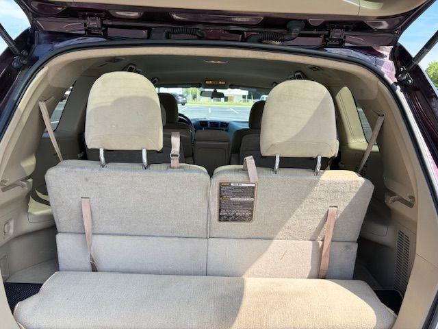 Toyota Highlander Base 4WD 2013