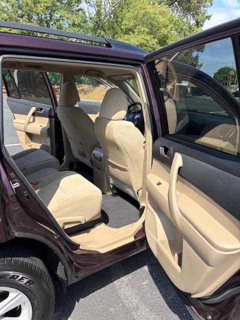 Toyota Highlander Base 4WD 2013