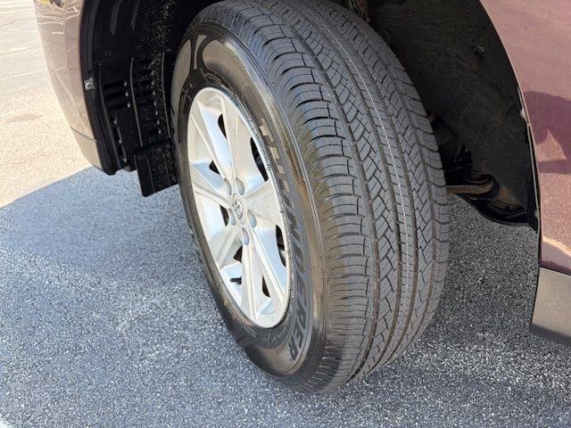 Toyota Highlander Base 4WD 2013
