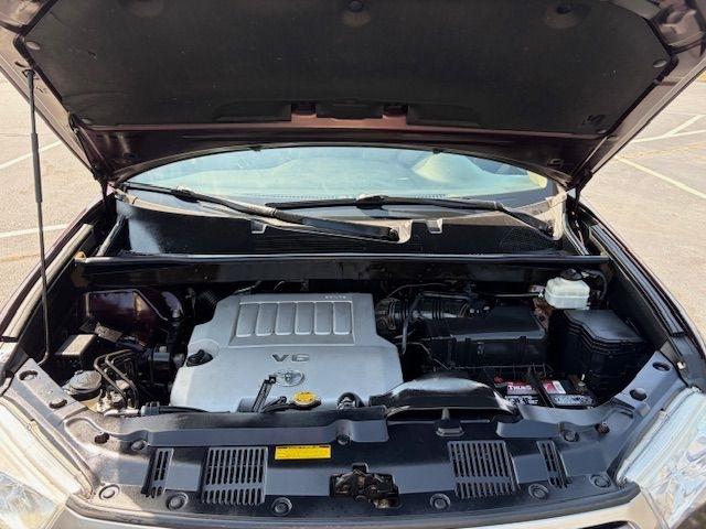 Toyota Highlander Base 4WD 2013