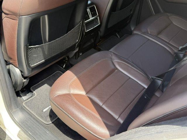 Mercedes-Benz M-Class ML550 2012