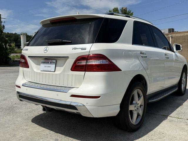 Mercedes-Benz M-Class ML550 2012