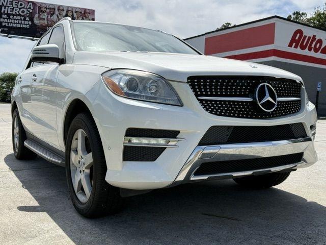 Mercedes-Benz M-Class ML550 2012