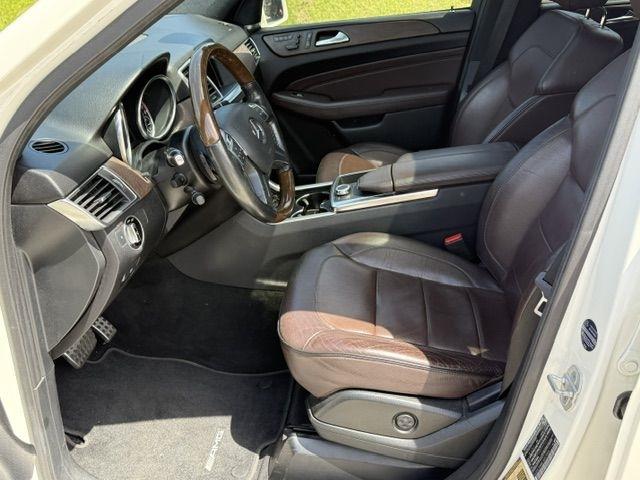 Mercedes-Benz M-Class ML550 2012