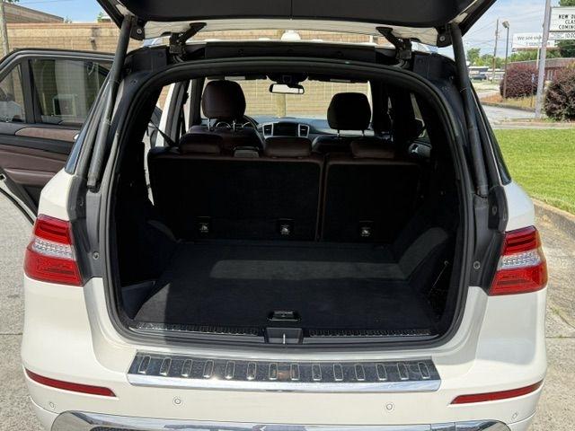 Mercedes-Benz M-Class ML550 2012