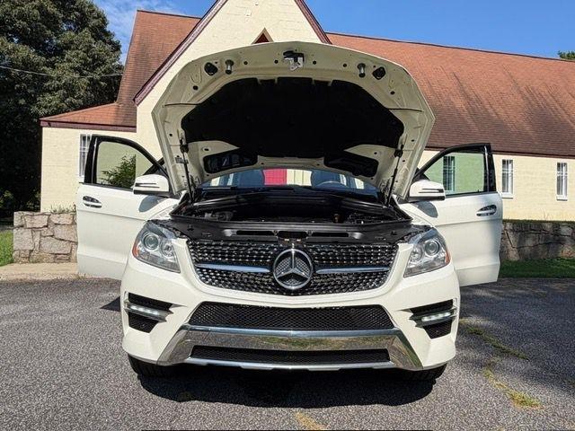 Mercedes-Benz M-Class ML550 2012