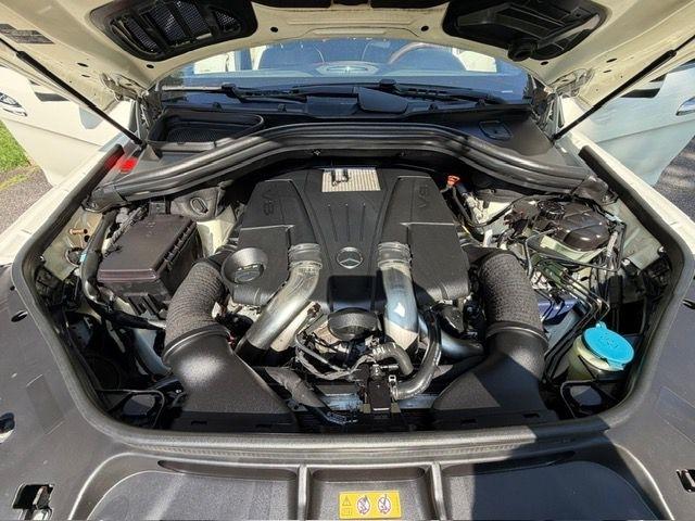 Mercedes-Benz M-Class ML550 2012