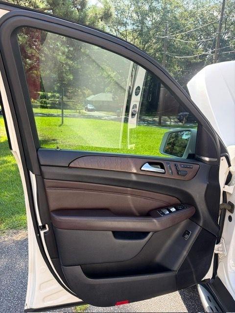 Mercedes-Benz M-Class ML550 2012