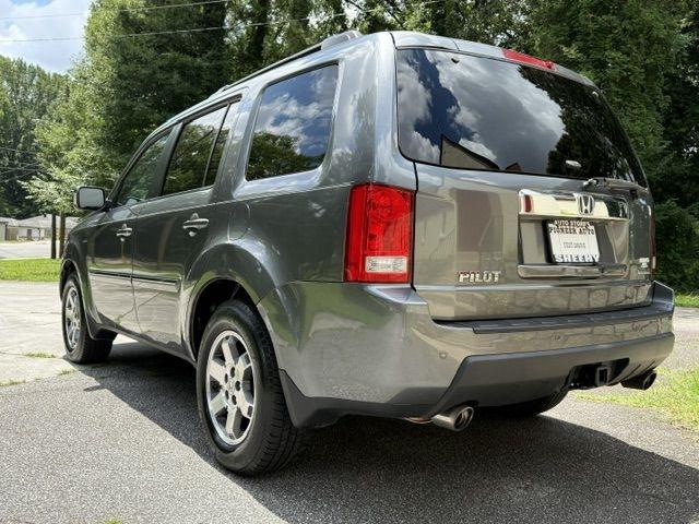 Honda Pilot Touring 2WD 5-Spd AT with DVD 2010