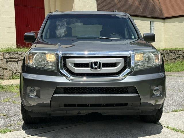 Honda Pilot Touring 2WD 5-Spd AT with DVD 2010