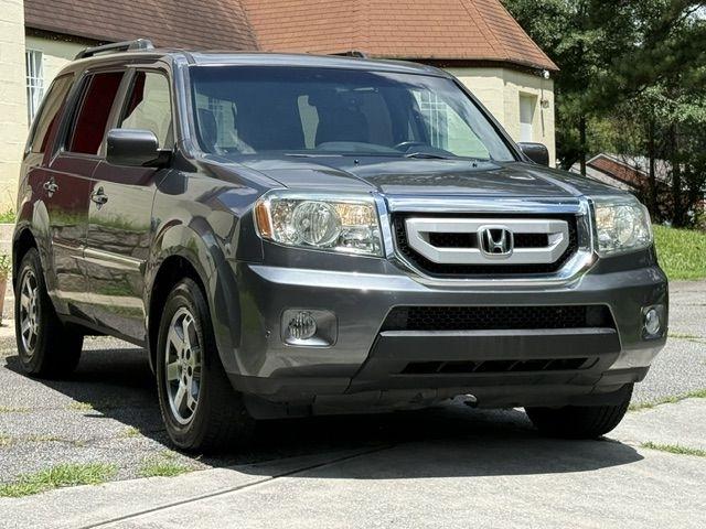 Honda Pilot Touring 2WD 5-Spd AT with DVD 2010