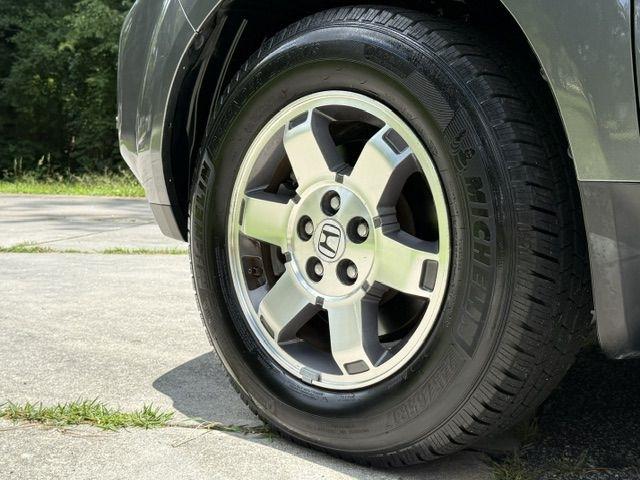 Honda Pilot Touring 2WD 5-Spd AT with DVD 2010