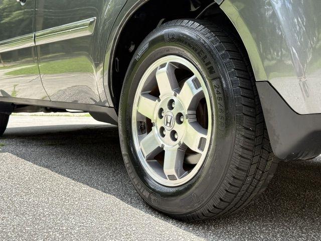 Honda Pilot Touring 2WD 5-Spd AT with DVD 2010