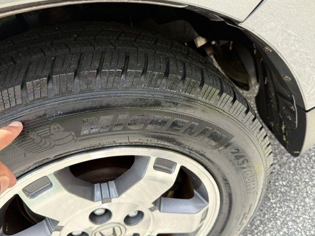 Honda Pilot Touring 2WD 5-Spd AT with DVD 2010