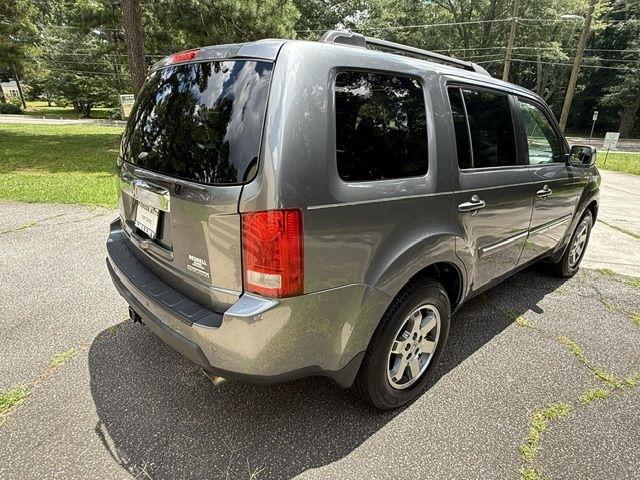 Honda Pilot Touring 2WD 5-Spd AT with DVD 2010