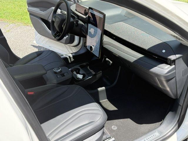 Ford Mustang Mach-E Premium AWD 2023
