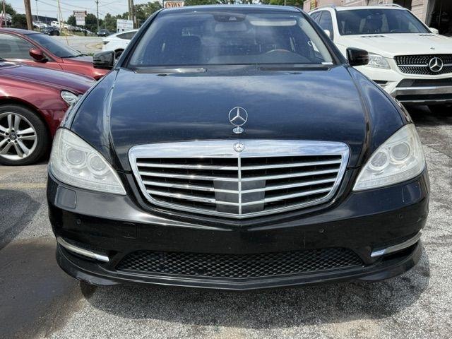 Mercedes-Benz S-Class S550 4-MATIC 2011