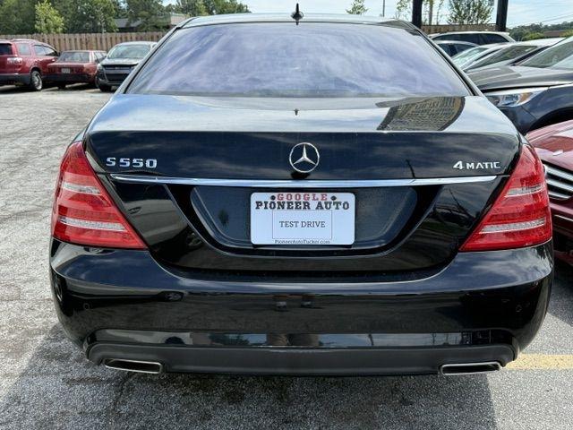 Mercedes-Benz S-Class S550 4-MATIC 2011