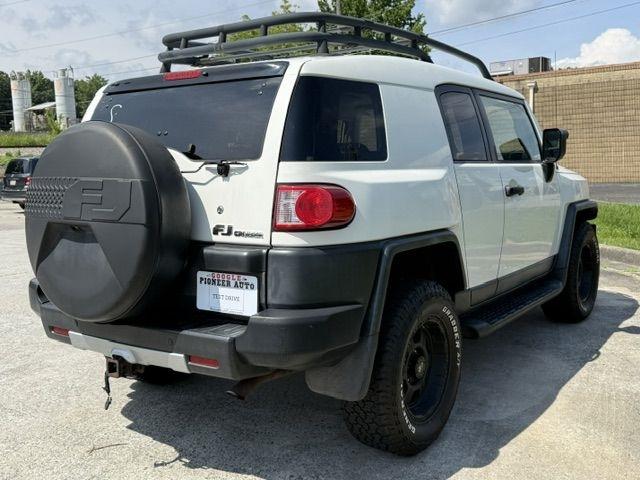 Toyota FJ Cruiser 4WD AT 2010