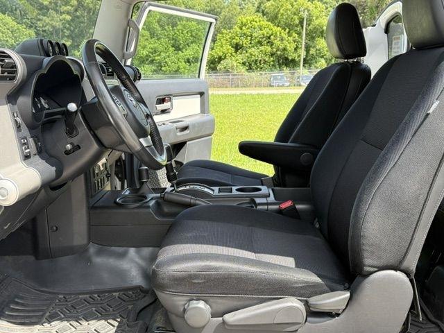 Toyota FJ Cruiser 4WD AT 2010