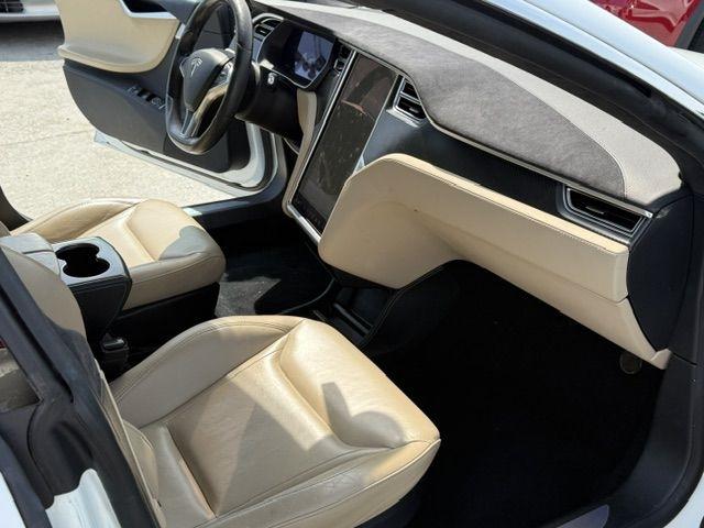 Tesla Model S 85 2015