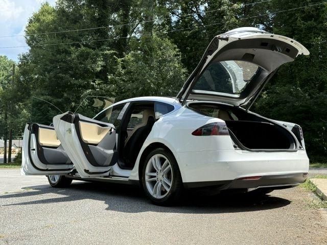 Tesla Model S 85 2015