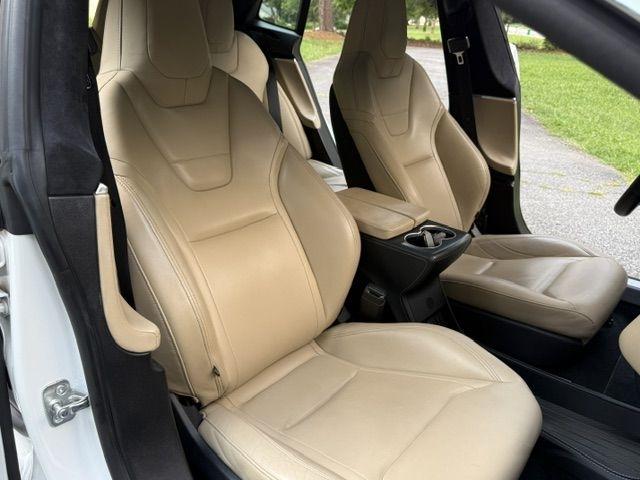Tesla Model S 85 2015