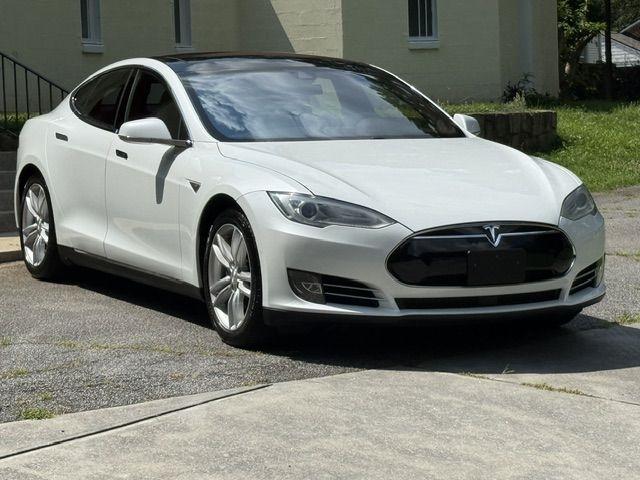 Tesla Model S 85 2015