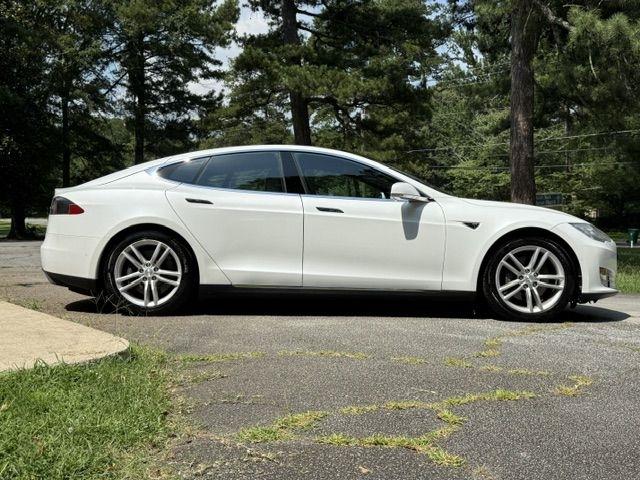Tesla Model S 85 2015