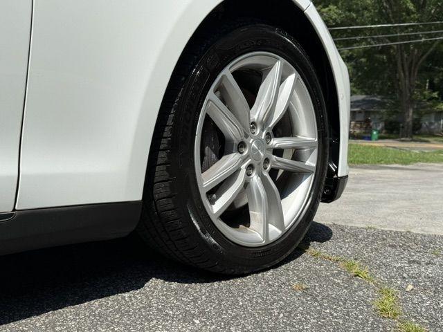 Tesla Model S 85 2015