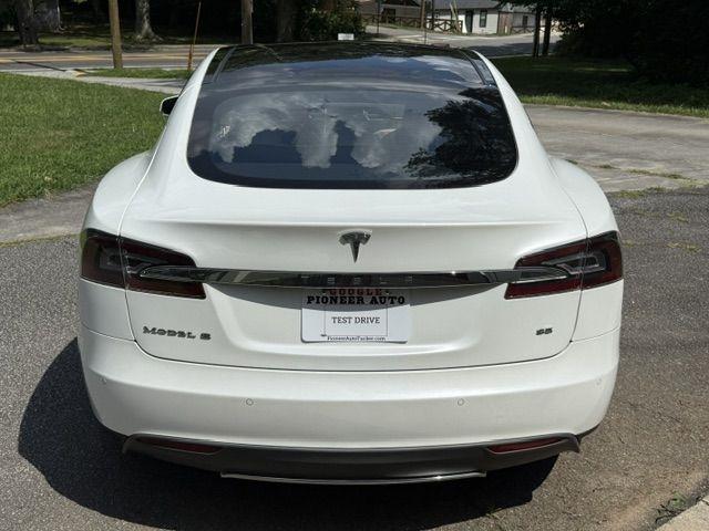 Tesla Model S 85 2015
