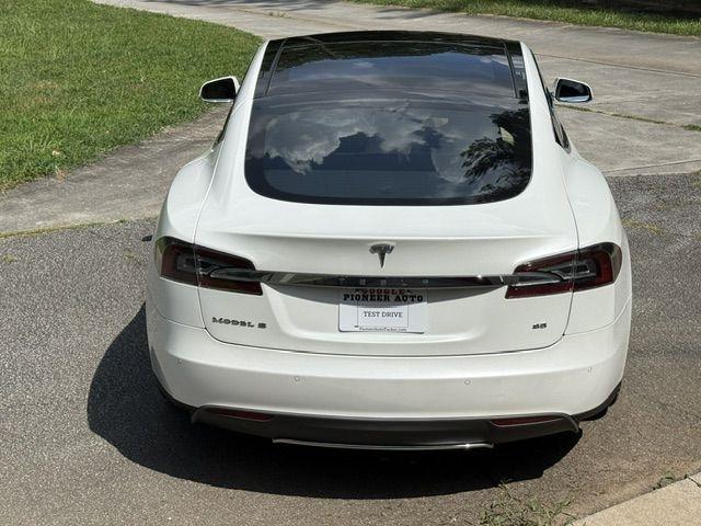 Tesla Model S 85 2015
