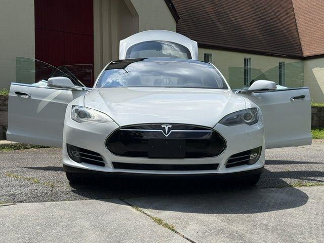 Tesla Model S 85 2015