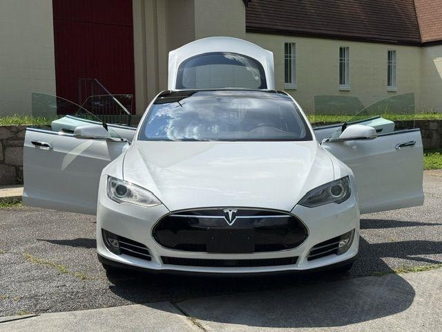 Tesla Model S 85 2015