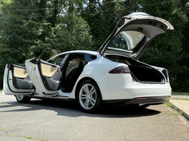 Tesla Model S 85 2015