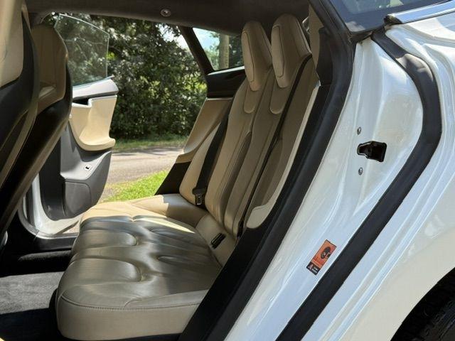 Tesla Model S 85 2015
