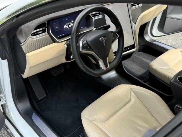Tesla Model S 85 2015