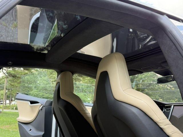 Tesla Model S 85 2015