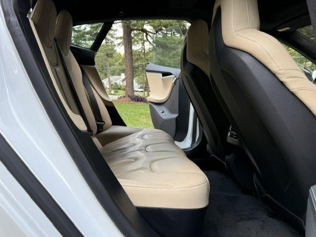 Tesla Model S 85 2015