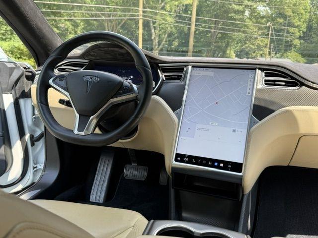 Tesla Model S 85 2015